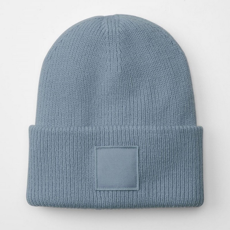 Bonnet à Large Revers avec Patch Ton sur Ton